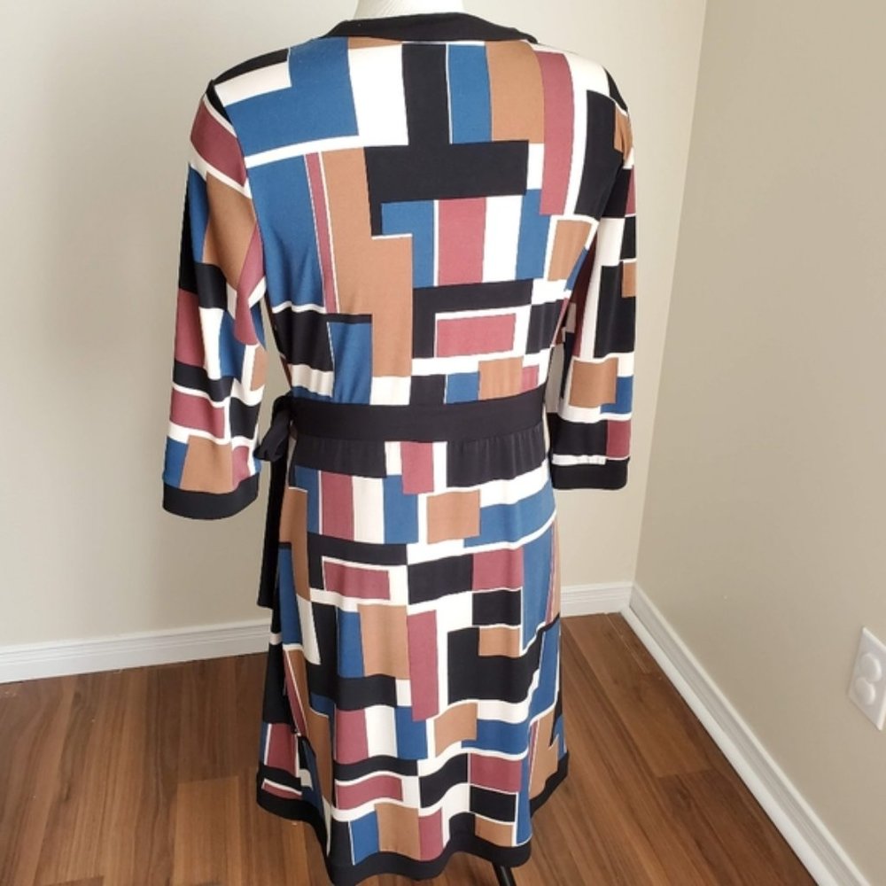 Chapter One Colorblock Abstract Wrap Dress Size Large - Picture 3 of 6